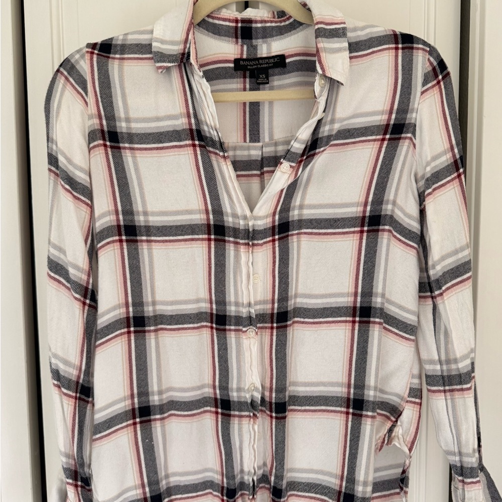 Banana Republic Red and Black Plaid Button-Down Shirt